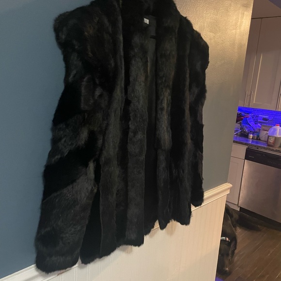 Black womens rabbit fur coat size medium made in Korea - Picture 8 of 8